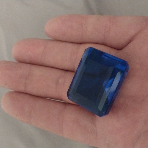 COPY - 114.9 CT London blue sapphire with certification of authentication - Picture 3 of 4